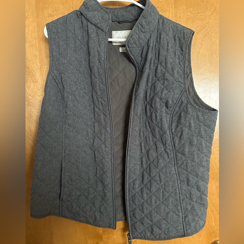 Van Heusen Gray Quilted Vest